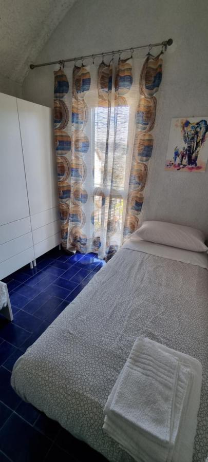 La Villa Fronte Spiaggia Bandiera Blu 斯佩隆加 外观 照片