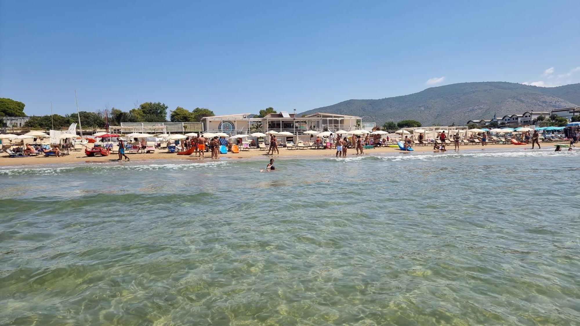 La Villa Fronte Spiaggia Bandiera Blu 斯佩隆加 外观 照片